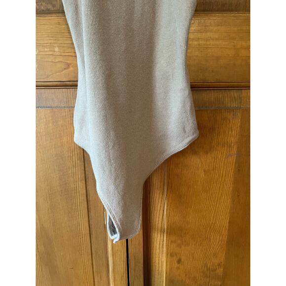 Abercrombie & Fitch Women's Soft Ribbed Bodysuit Racerback Sleeveless Tan SZ XS - Picture 4 of 11